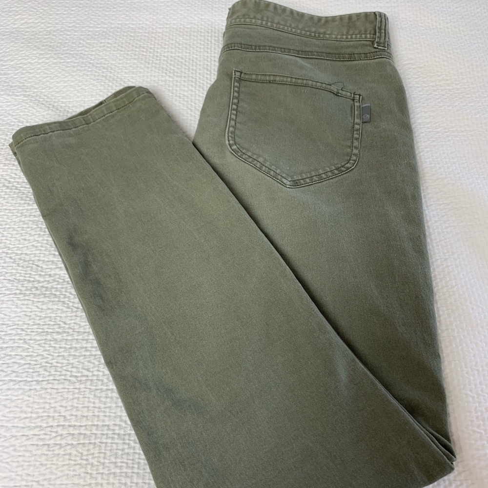Mountain Hard Wear Straight Leg Ankle Jeans